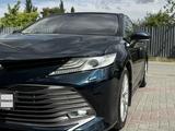 Toyota Camry 2018 года за 17 000 000 тг. в Семей – фото 4
