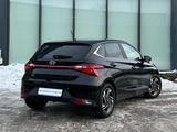 Hyundai i20 2023 года за 7 790 000 тг. в Караганда – фото 5