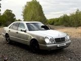 Mercedes-Benz E 240 1998 года за 2 800 000 тг. в Семей – фото 5