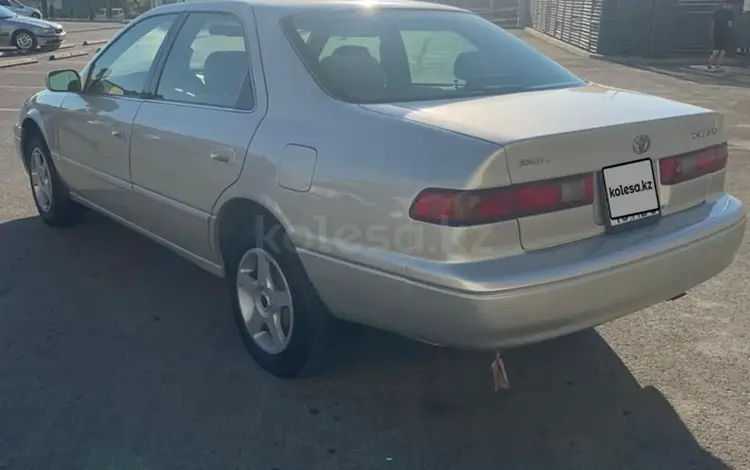 Toyota Camry 1999 годаүшін3 500 000 тг. в Алматы