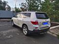 Toyota Highlander 2012 года за 13 000 000 тг. в Уральск – фото 2