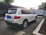 Toyota Highlander 2012 года за 14 000 000 тг. в Уральск – фото 3