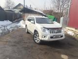 Toyota Land Cruiser Prado 2011 годаfor15 600 000 тг. в Алматы – фото 4