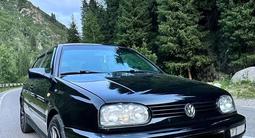 Volkswagen Golf 1997 года за 2 800 000 тг. в Алматы