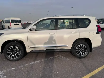 Toyota Land Cruiser Prado 2023 года за 43 300 000 тг. в Актау – фото 4