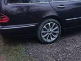 Mercedes-Benz E 200 2002 годаүшін4 300 000 тг. в Караганда – фото 2