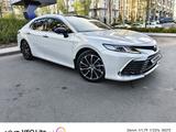 Toyota Camry 2023 года за 18 000 000 тг. в Шымкент