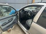 Skoda Fabia 2002 года за 450 000 тг. в Атырау – фото 4