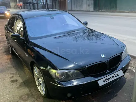 BMW 760 2005 года за 7 900 000 тг. в Алматы – фото 7