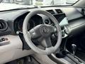 Toyota RAV4 2012 года за 8 590 000 тг. в Актобе – фото 13