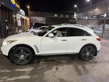 Infiniti FX35 2009 года за 8 800 000 тг. в Алматы – фото 4