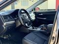 Toyota Camry 2015 годаfor8 600 000 тг. в Актау – фото 13