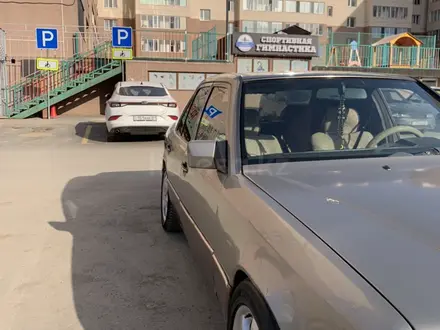 Mercedes-Benz E 230 1992 года за 1 200 000 тг. в Астана – фото 6