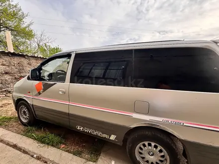 Hyundai Starex 2002 года за 2 800 000 тг. в Шымкент – фото 4