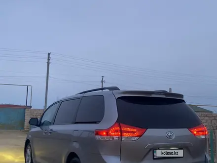 Toyota Sienna 2012 года за 11 700 000 тг. в Актау – фото 2