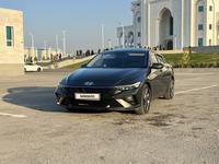 Hyundai Elantra 2023 годаfor9 500 000 тг. в Шымкент