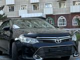 Toyota Camry 2015 года за 9 500 000 тг. в Астана – фото 2