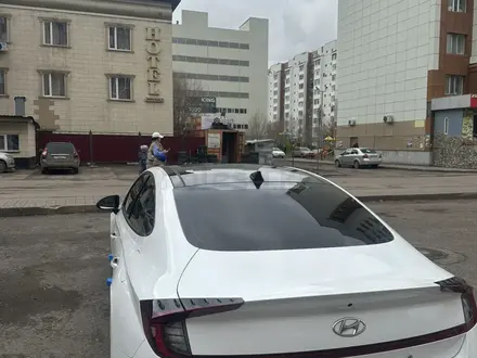 Hyundai Sonata 2021 года за 15 000 000 тг. в Астана – фото 5