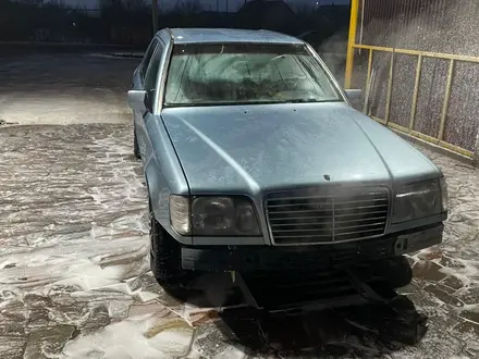 Mercedes-Benz E 280 1993 года за 2 000 000 тг. в Алматы