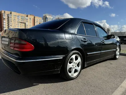 Mercedes-Benz E 200 2001 года за 4 200 000 тг. в Астана – фото 2