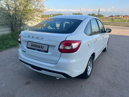 ВАЗ (Lada) Granta 2190 2024 года за 5 700 000 тг. в Алматы – фото 4