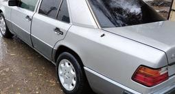 Mercedes-Benz E 230 1992 годаfor1 250 000 тг. в Уральск – фото 4