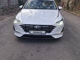 Hyundai Sonata 2023 года за 11 750 000 тг. в Алматы – фото 4