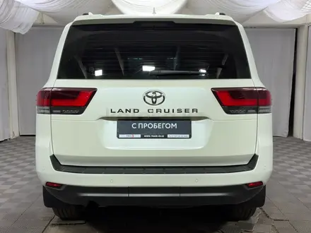 Toyota Land Cruiser Luxe 2023 года за 44 900 000 тг. в Алматы – фото 4