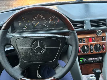 Mercedes-Benz E 220 1993 года за 3 000 000 тг. в Шымкент – фото 27