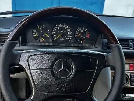 Mercedes-Benz E 220 1993 года за 3 000 000 тг. в Шымкент – фото 3