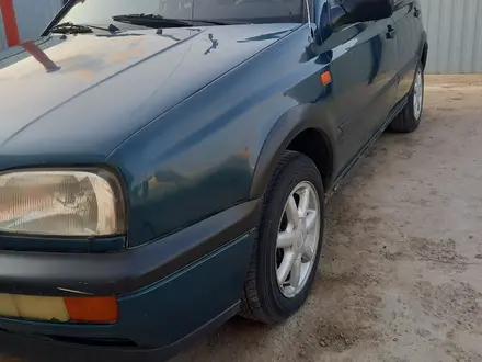 Volkswagen Golf 1993 года за 1 500 000 тг. в Уральск – фото 8