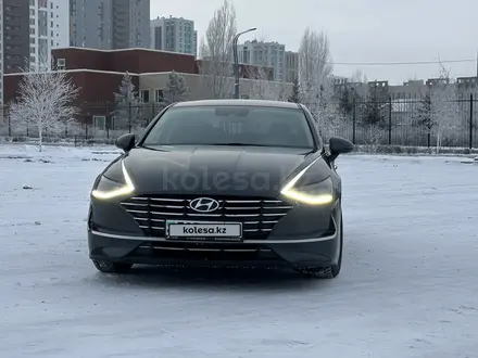 Hyundai Sonata 2021 года за 11 700 000 тг. в Астана – фото 3