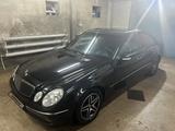 Mercedes-Benz E 320 2003 года за 5 800 000 тг. в Караганда – фото 3