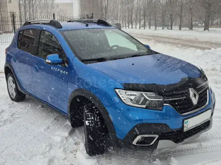 Renault Sandero Stepway 2019 года за 5 300 000 тг. в Астана – фото 2