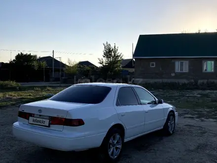 Toyota Camry 2000 года за 3 600 000 тг. в Алматы – фото 7