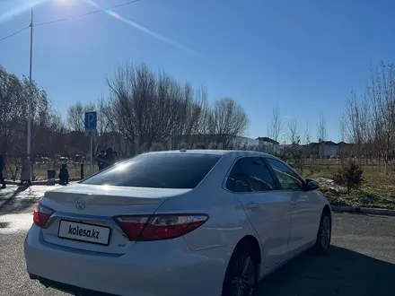 Toyota Camry 2015 года за 8 100 000 тг. в Астана – фото 3