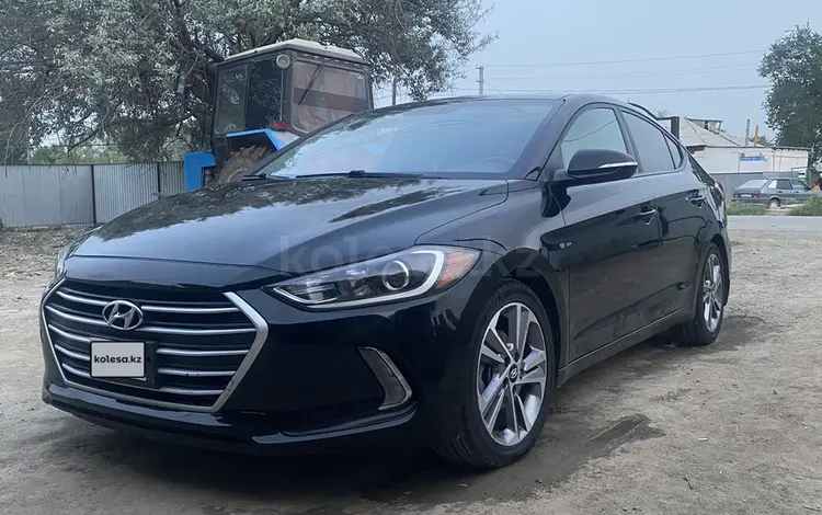 Hyundai Elantra 2017 года за 6 500 000 тг. в Астана