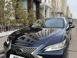 Lexus ES 350 2020 года за 24 000 000 тг. в Астана