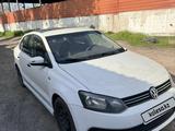 Volkswagen Polo 2013 года за 3 100 000 тг. в Алматы – фото 2