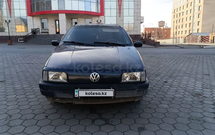 Volkswagen Passat 1993 годаүшін1 500 000 тг. в Семей