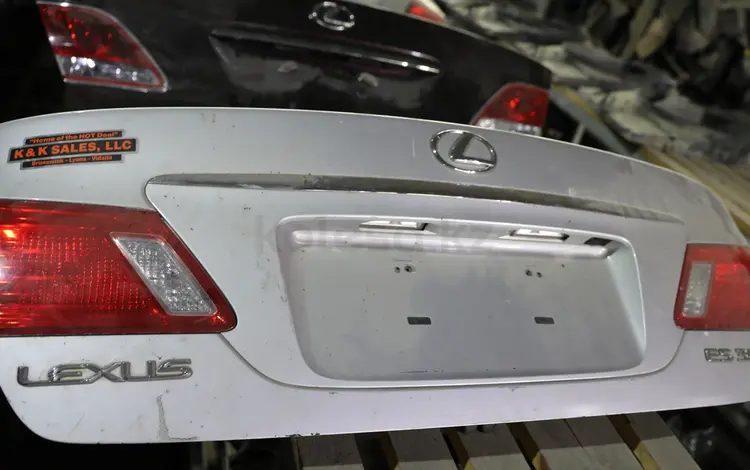 Подномерник крышка багажника Lexus ES 350 (XV40) за 20 000 тг. в Алматы
