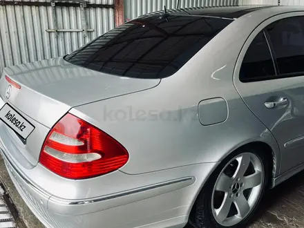 Mercedes-Benz E 500 2004 года за 6 000 000 тг. в Павлодар – фото 11