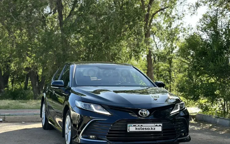 Toyota Camry 2021 годаүшін14 200 000 тг. в Караганда