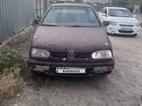 Volkswagen Golf 1995 года за 560 000 тг. в Алматы