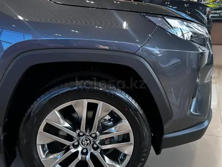 Toyota RAV4 Luxe+ 2025 года за 23 990 000 тг. в Алматы – фото 4