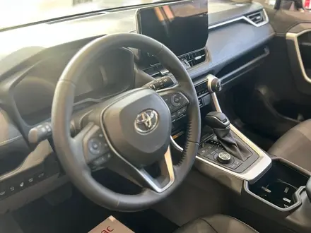 Toyota RAV4 Luxe+ 2025 года за 23 990 000 тг. в Алматы – фото 5