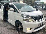 Toyota Vellfire 2010 года за 6 800 000 тг. в Алматы