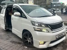 Toyota Vellfire, 2010