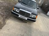 Mercedes-Benz E 260 1993 года за 1 700 000 тг. в Шымкент