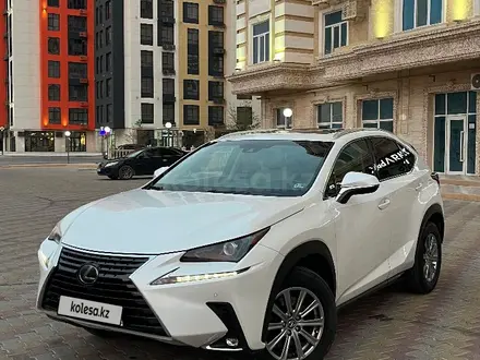 Lexus NX 300 2018 года за 16 300 000 тг. в Астана – фото 2